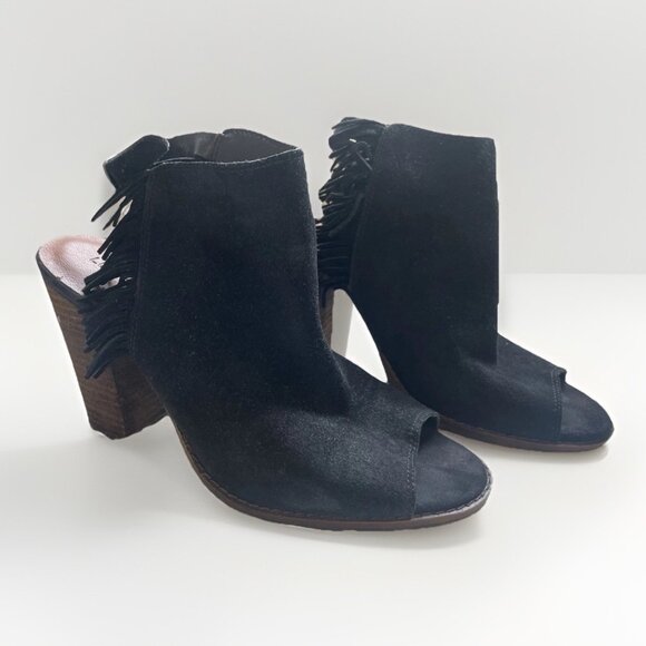 PREOWNED LUCKY BRAND Black Suede Leather Fringe Open Toed Booties Block Heel sz8 - Picture 2 of 11